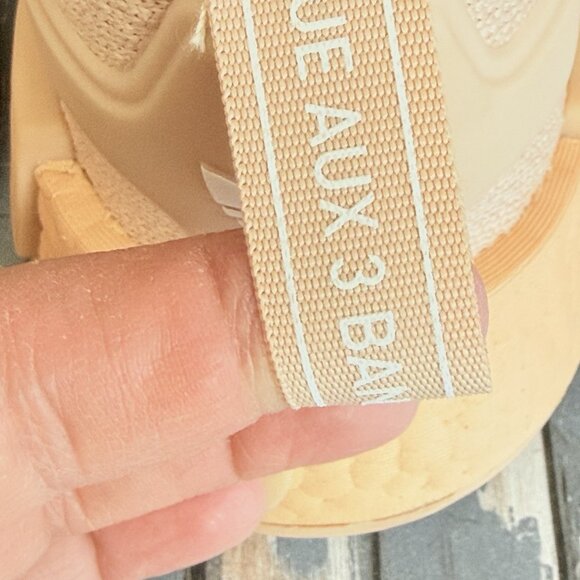 Adidas NMD R1 Women's Sneakers Running Shoe Athletic Footwear Peach Trainer Sz 6 - Picture 7 of 13